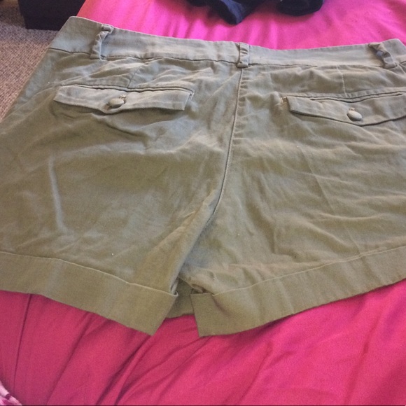 Short.   Firm - Picture 3 of 6